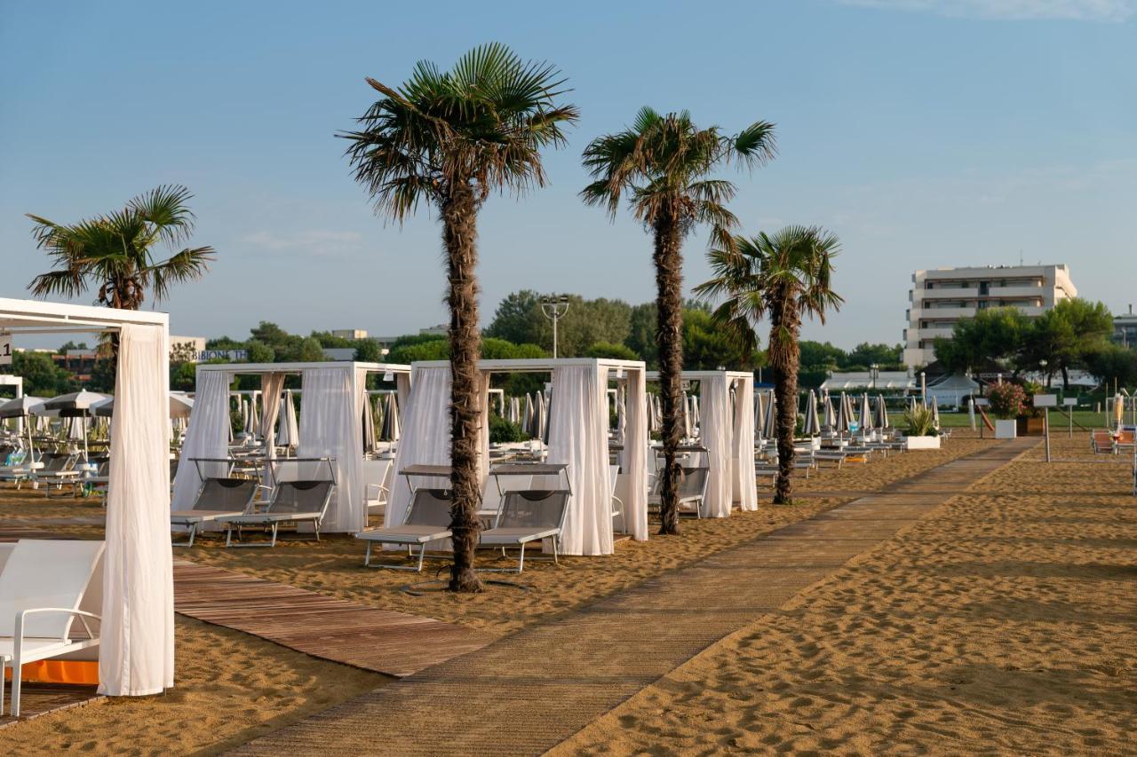 萨伏伊海滩温泉水疗酒店 比比翁 外观 照片 Beach in Rimini